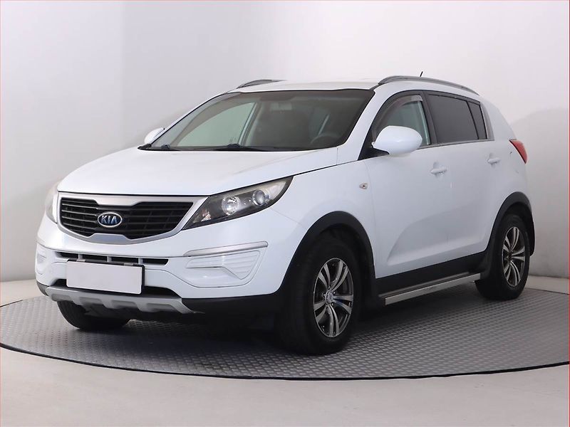 Kia Sportage (2010) 1.6 GDI, Serv.kniha, Tempomat - fotka 2 z 16
