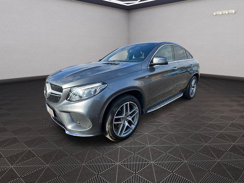 Mercedes-Benz GLE (2017) 350D 4Maric 190kw - fotka 3 z 29