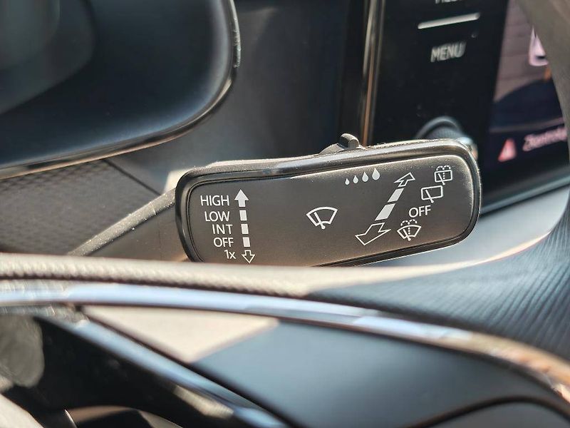 Škoda Kamiq Fresh 6MP 1,0TSI - fotka 14 z 23