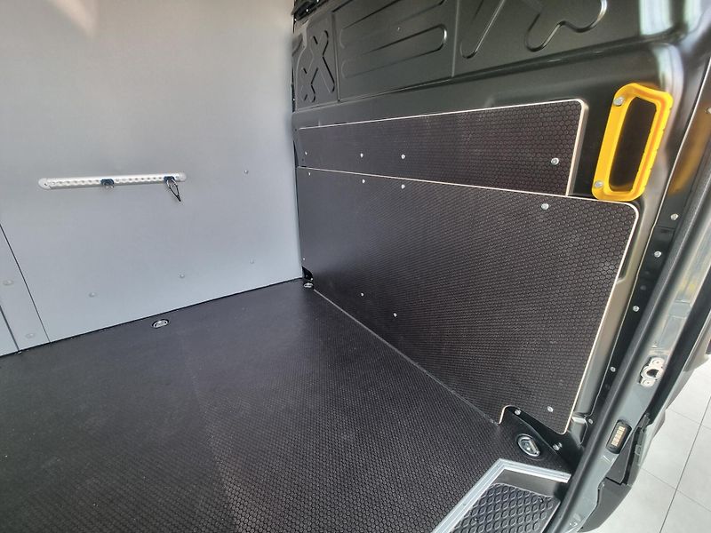 Iveco Daily (2026) 35S18/AUTOMAT/VÝDŘEVA/LED - fotka 7 z 12