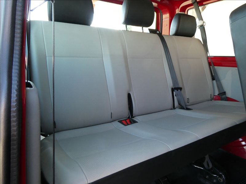 Volkswagen Transporter 2,0 TDi 75kW 9.míst, serviska - fotka 23 z 43