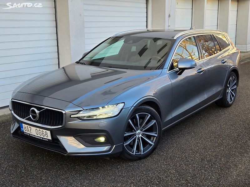 Volvo V60 (2020) 2.0 D4 AWD 4x4 Automat - fotka 1 z 37