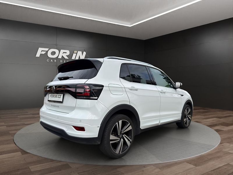 Volkswagen T-Cross (2021) R-LINE DSG 81KW  - fotka 6 z 27