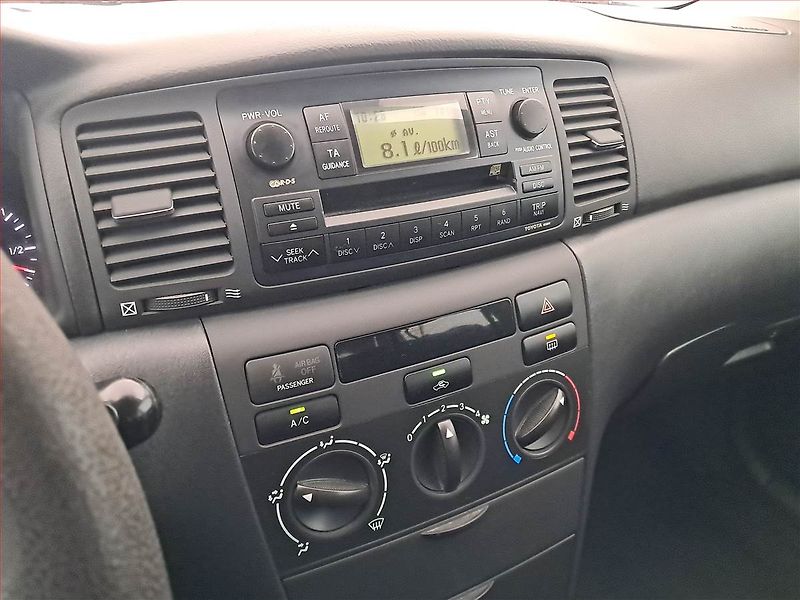Toyota Corolla (2007) 1.4 VVT-i, Serv.kniha - fotka 12 z 16