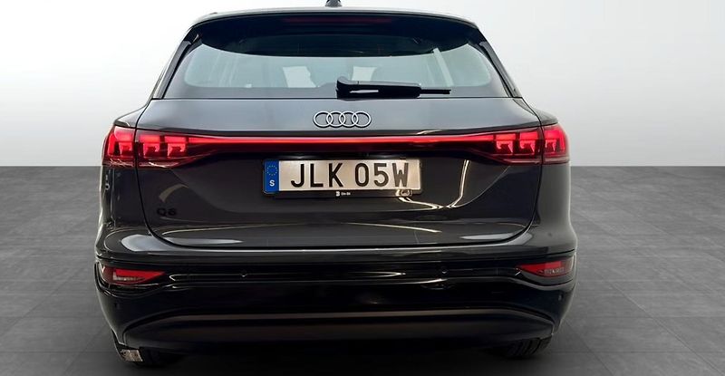 Audi Q6 e-tron Performance 360kam Tažné  - fotka 5 z 22