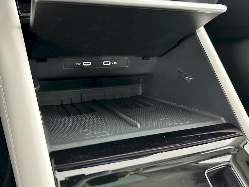 Volkswagen Tayron (2025) Elegance 2.0 TSI 150kW 4Motion - fotka 30 z 43