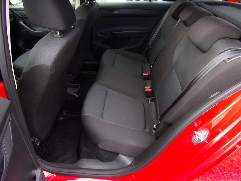Škoda Fabia (2018) 1.0TSi 70kW CHZ KLIMATIZACE ČR - fotka 15 z 21