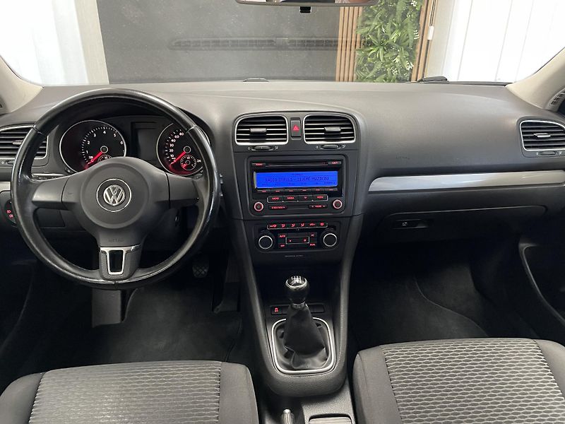 Volkswagen Golf TSi ČR 1.MAJ. 6M TZ DIGIAC   - fotka 20 z 23