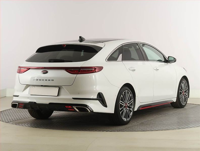Kia Pro_Ceed (2019) GT 1.6 T-GDI, Automat - fotka 5 z 27