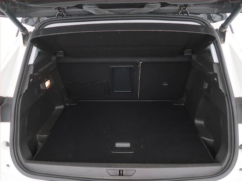 Opel Grandland X (2018) 1.2 Turbo, ČR,1.maj - fotka 12 z 14