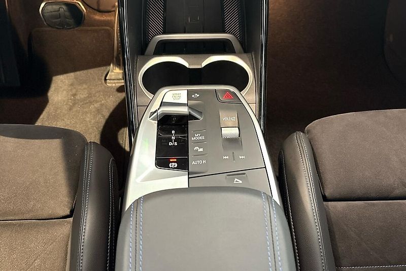 BMW X1 sDrive18d - fotka 10 z 13