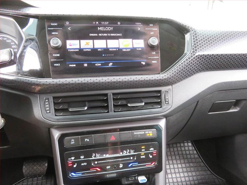 Volkswagen T-Cross (2022) Style 1.0 TSI - fotka 12 z 17