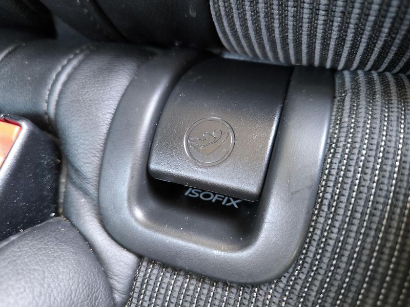 Škoda Octavia (2014) 1,6TDI DSG STYLE*VELKÝ SERVIS* - fotka 27 z 58