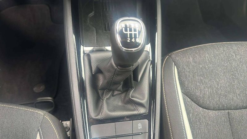 Škoda Kamiq Top Selection 1,0TSI 85kW MT6/ - fotka 17 z 25