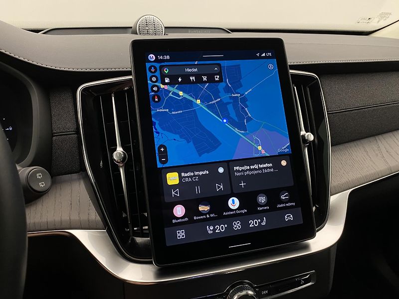 Volvo XC90 T8 RECHARGE BRIGHT ULTRA 7míst - fotka 42 z 70