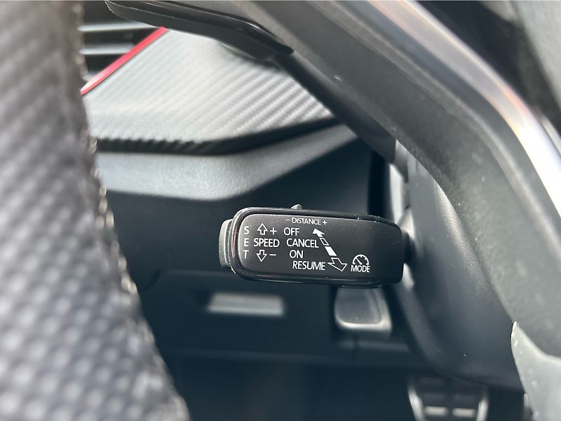 Škoda Kamiq 1,5 TSI 110 kW MONTE CARLO DSG - fotka 21 z 30