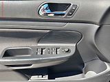 Volkswagen Golf (2005) 1.9 TDi, AT - náhled 11