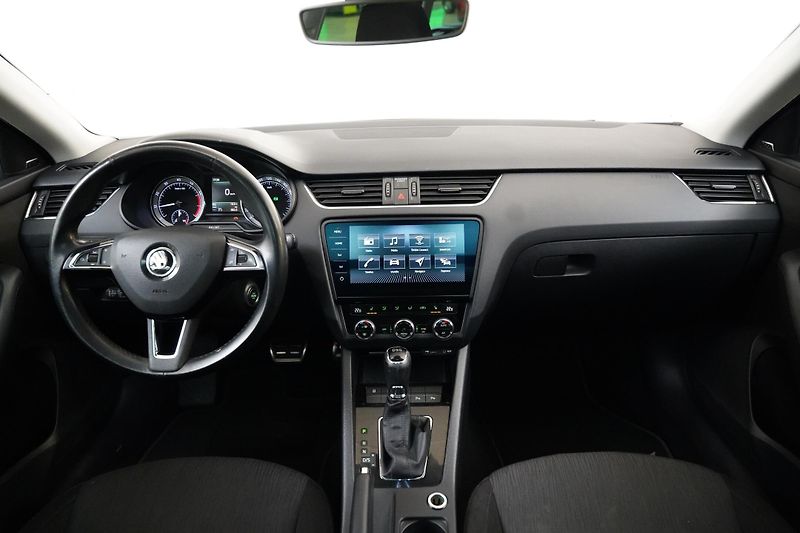 Škoda Octavia - fotka 5 z 30