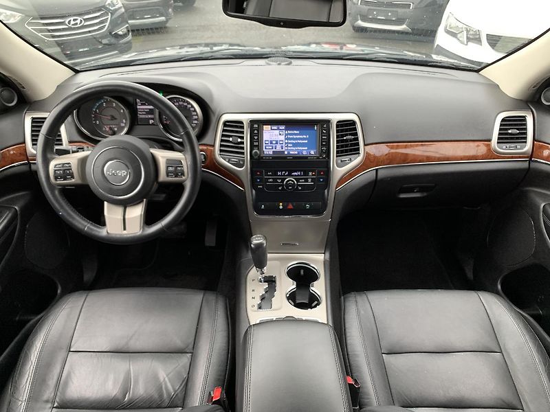Jeep Grand Cherokee 3.0 CRD LIMITED AUTOMAT KŮŽE - fotka 21 z 52