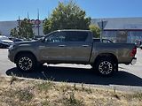 Toyota Hilux 2.8D 4x4 6AT Executive - náhled 9