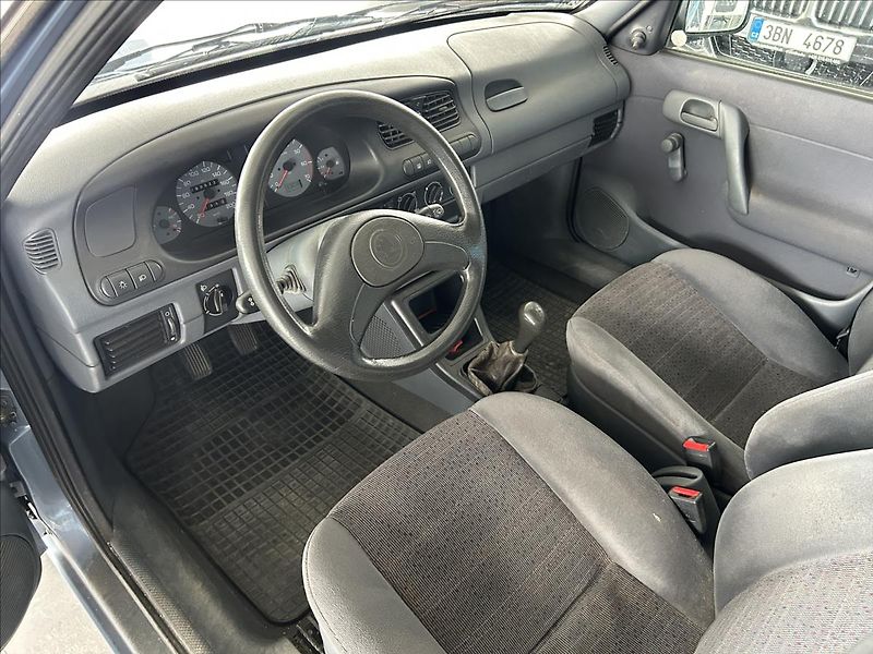 Škoda Felicia 1,3   PŮVOD ČR,60.000KM,TAŽNÉ - fotka 15 z 22