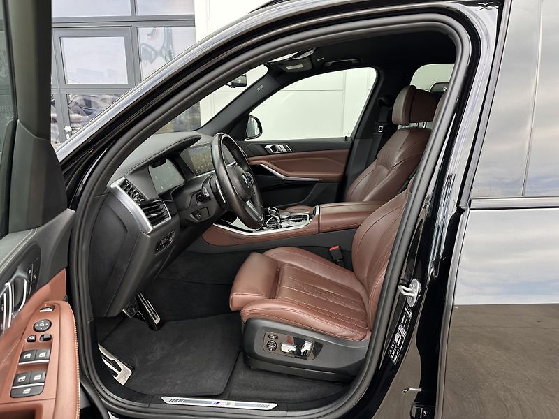 BMW X5 xDrive30d M-Sport - fotka 7 z 27