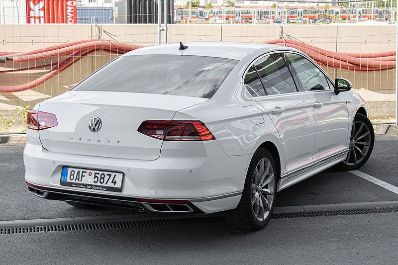Volkswagen Passat - fotka 5 z 27