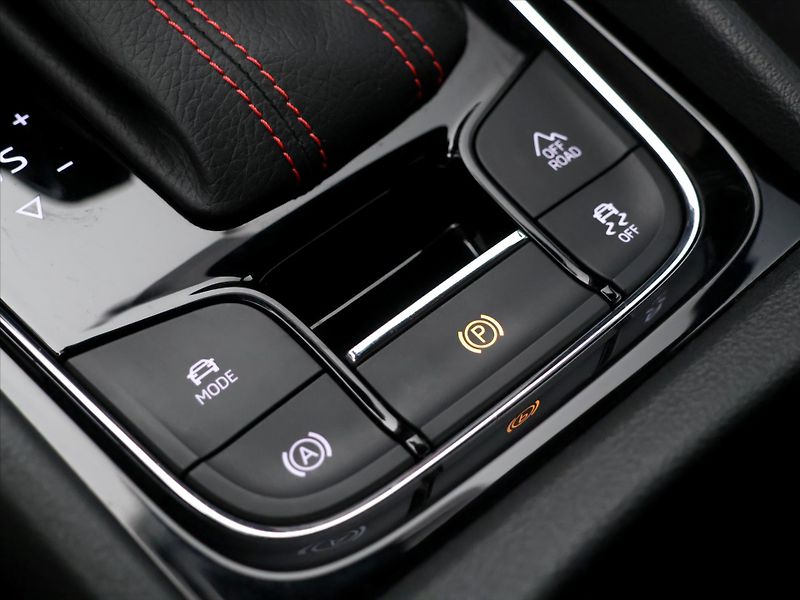 Škoda Kodiaq 2,0 TSI 180kW RS 4x4 DSG CZ DP - fotka 29 z 37