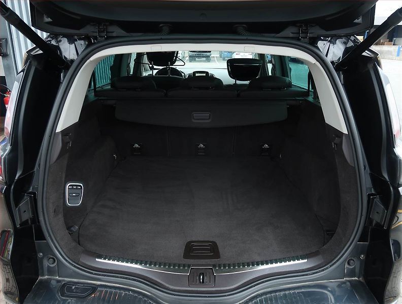 Renault Espace (2016) 1.6 dCi, Automat, Kůže, Navi - fotka 14 z 28