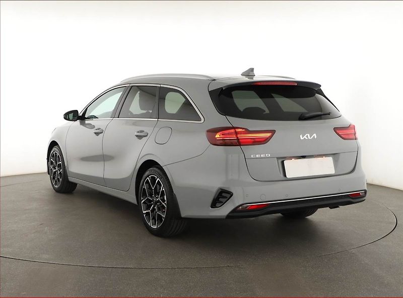 Kia Ceed (2025) 1.5 T-GDI - fotka 4 z 15