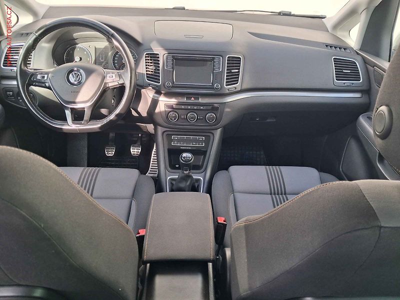 Volkswagen Sharan (2016) 2.0 TDi, 2.maj, AC, bixen - fotka 8 z 20