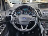 Ford Kuga 1,5 i EB 88kW AC VÝHŘEV NOVSTK - náhled 21