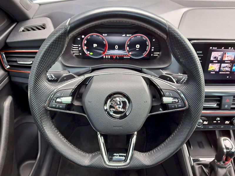 Škoda Kamiq (2023) Monte Carlo DSG 1,5TSi 110kW - fotka 25 z 35