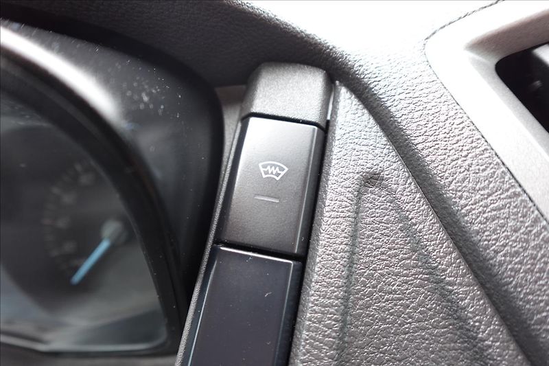 Ford Transit 2,0 TDCi  3S SKLÁPĚČ SERVISKA - fotka 31 z 35