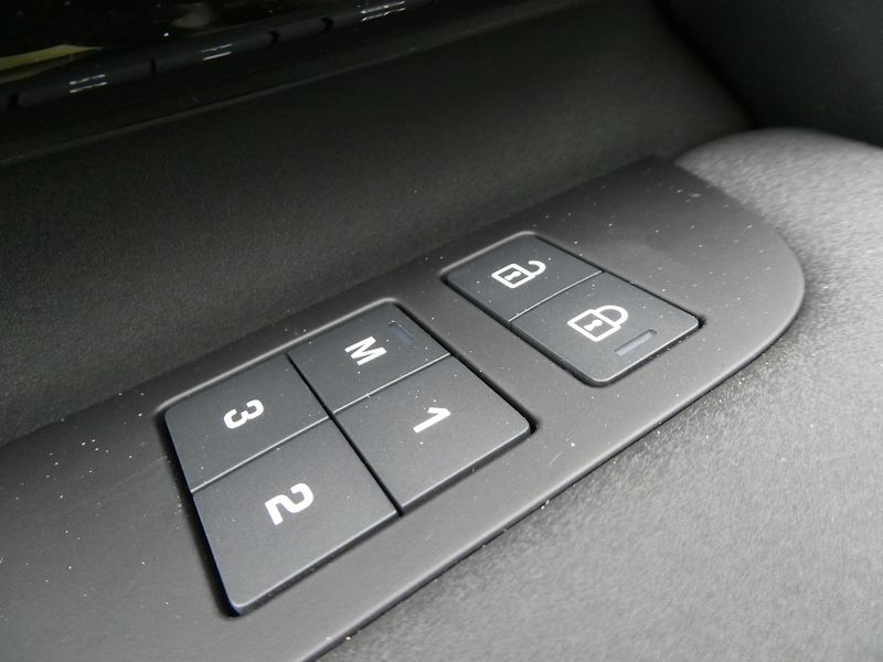 Land Rover Discovery (2026) 5 3,0  S D250 - fotka 13 z 39