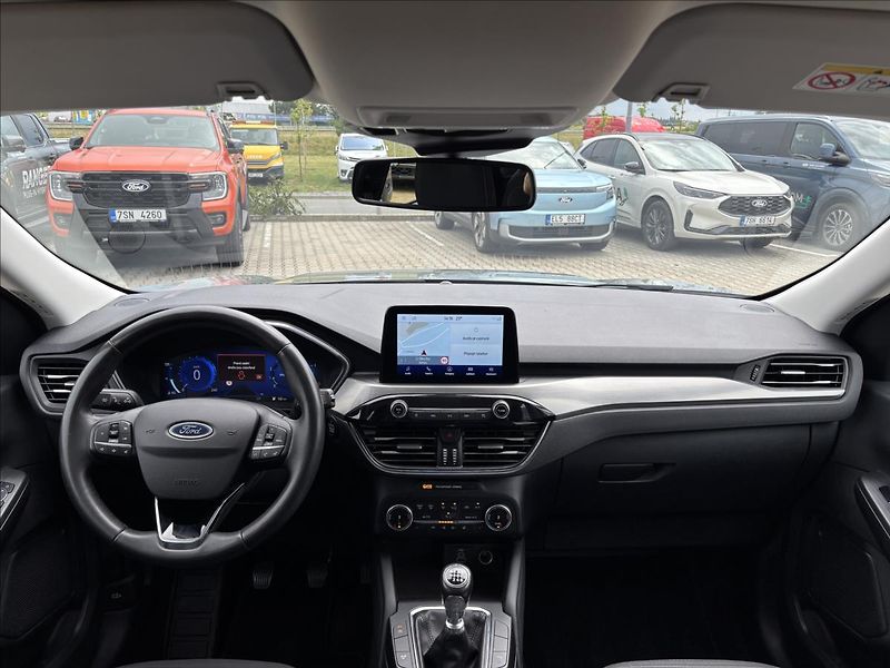 Ford Kuga 1,5 EcoBoost 110kW Titanium - fotka 16 z 39