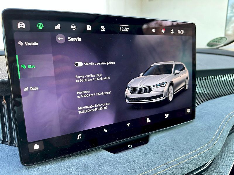 Škoda Superb (2024) 2.0 TDI 142kW 4x4 Selection Co - fotka 21 z 29