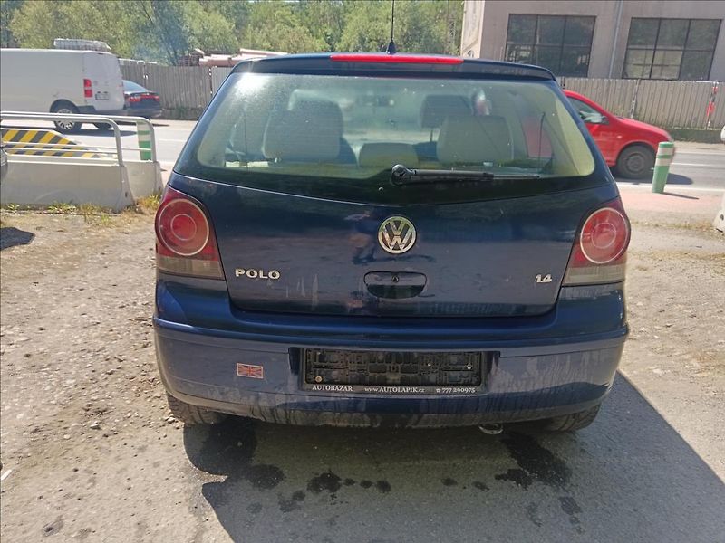 Volkswagen Polo 1,4 i Automat  Comfortline - fotka 9 z 17