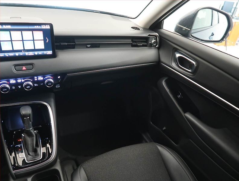 Honda HR-V (2022) e:HEV 1.5 i-MMD - fotka 8 z 19