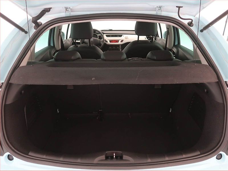 Citroën C3 (2011) 1.4 HDi, rezervace - fotka 11 z 12