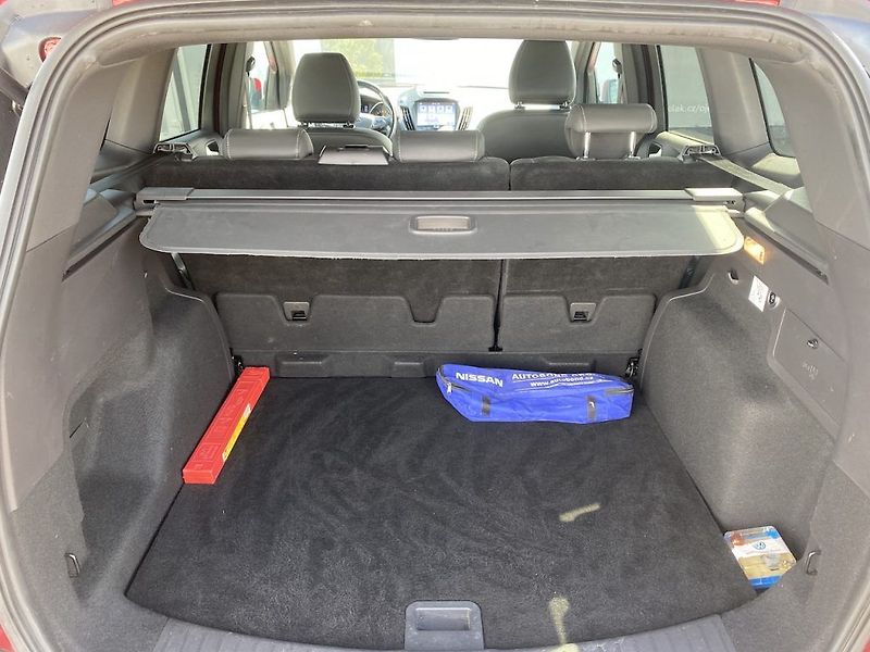 Ford Kuga 2.0TDCi, ČR,ST line, Navi, 4x4 - fotka 25 z 26