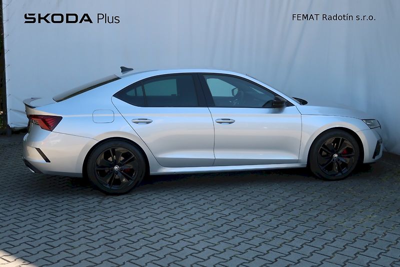 Škoda Octavia (2023) RS 2.0 TDI 147 kW DSG - fotka 3 z 27