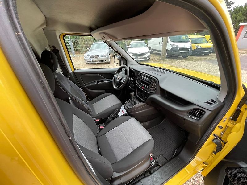 Fiat Dobló 1.6mJTD 77kW*CZ* 1.MAJ* - fotka 18 z 22