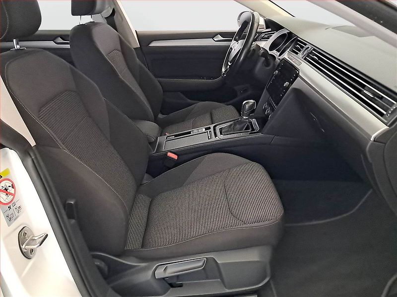 Volkswagen Arteon (2017) Elegance 2.0 TDI, Automat - fotka 9 z 22