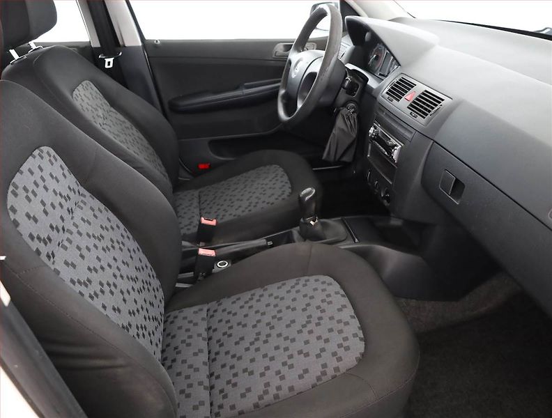 Škoda Fabia (2004) 1.2 12V, Serv.kniha - fotka 7 z 13