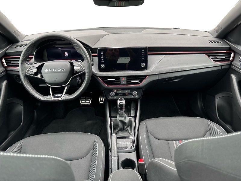 Škoda Scala 1,0 TSI 85 kW MONTE CARLO DSG - fotka 5 z 30