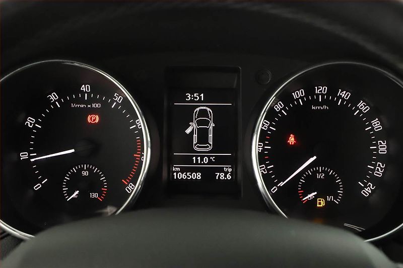 Škoda Yeti (2017) Outdoor 1.4 TSI, Tempomat - fotka 11 z 13