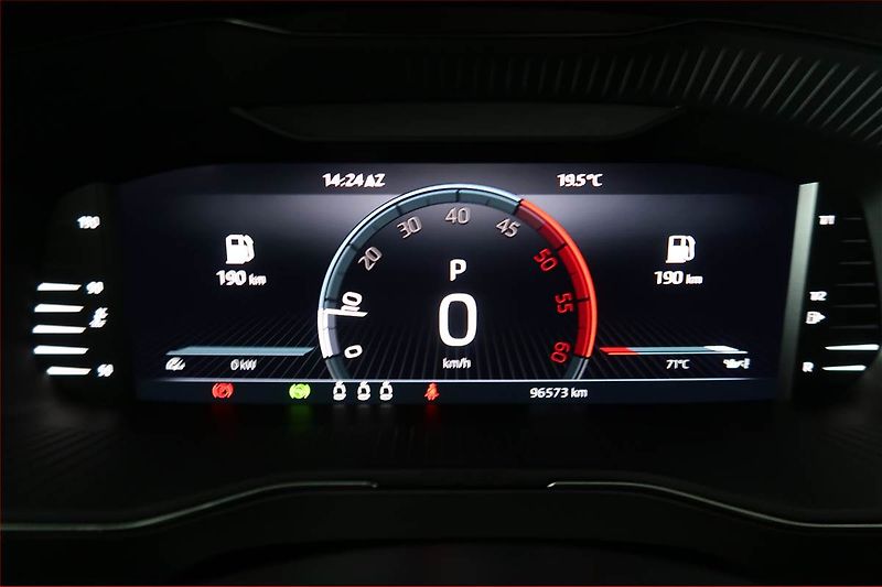 Škoda Superb (2023) 2.0 TDI - fotka 11 z 20