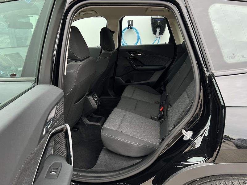 BMW X1 sDrive18i - fotka 8 z 22