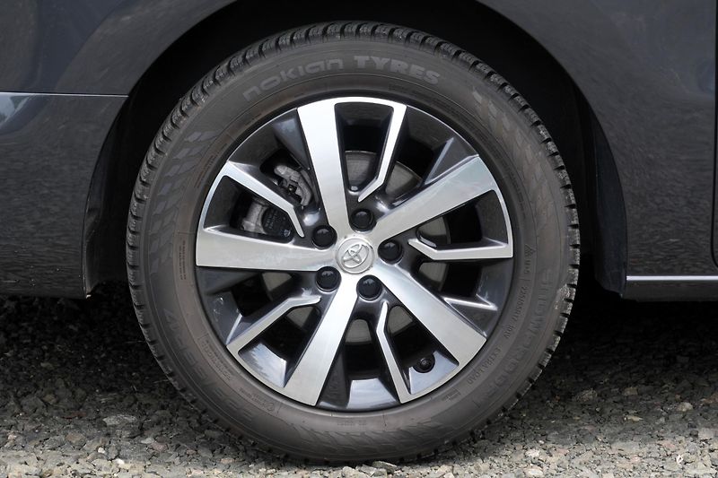 Toyota ProAce Verso 2.0d 130 kW, L2, VIP, Tažné - fotka 12 z 44